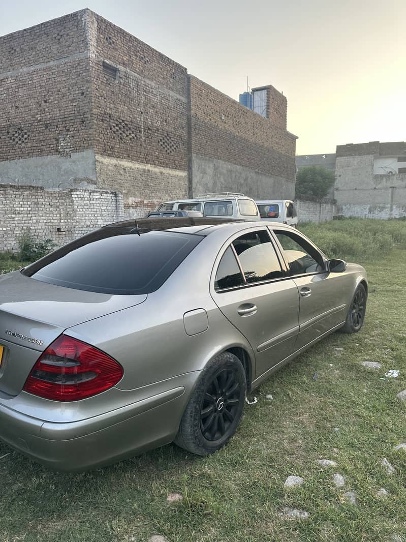 Mercedes E Class 2003 3