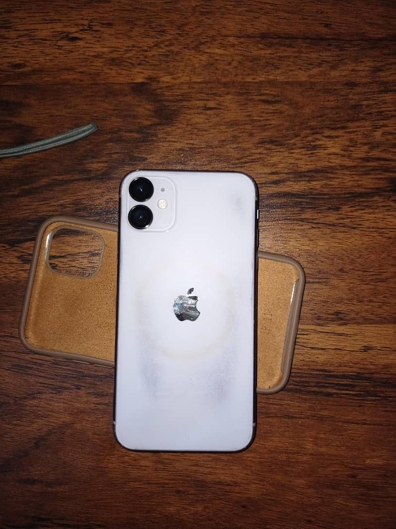 iPhone 11 JV 0