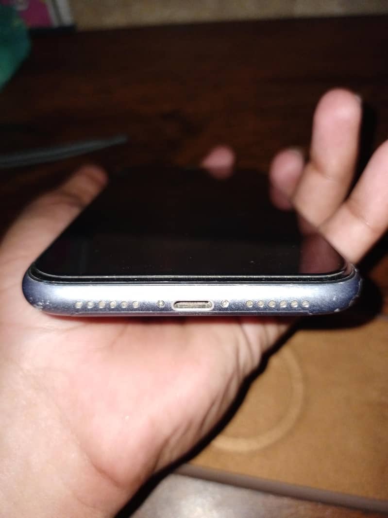 iPhone 11 JV 1