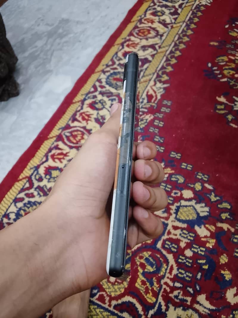 Google Pixel 6a 5