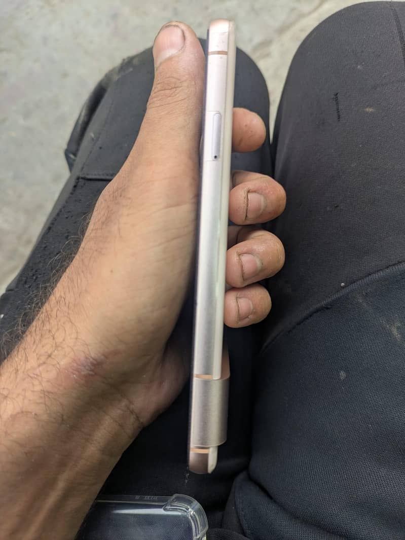 Google Pixel 8 5