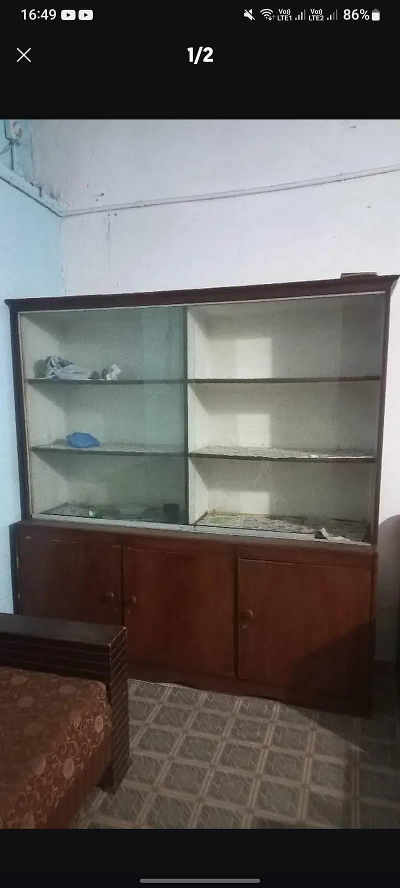 customised  showcase 0