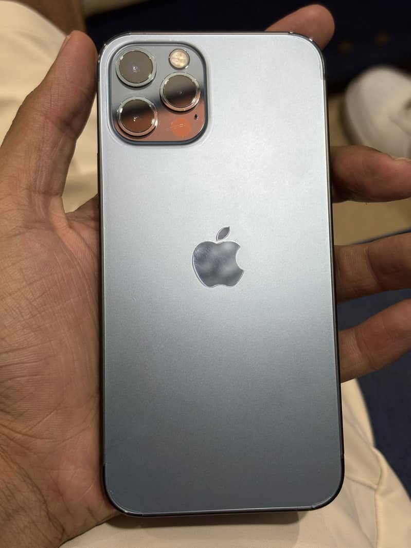 Apple iPhone 12 Pro 2