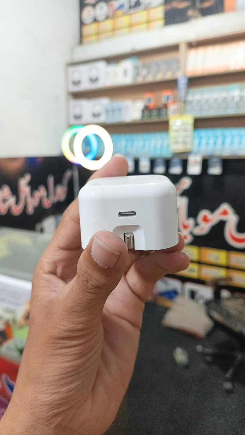 iphone adaptor 2