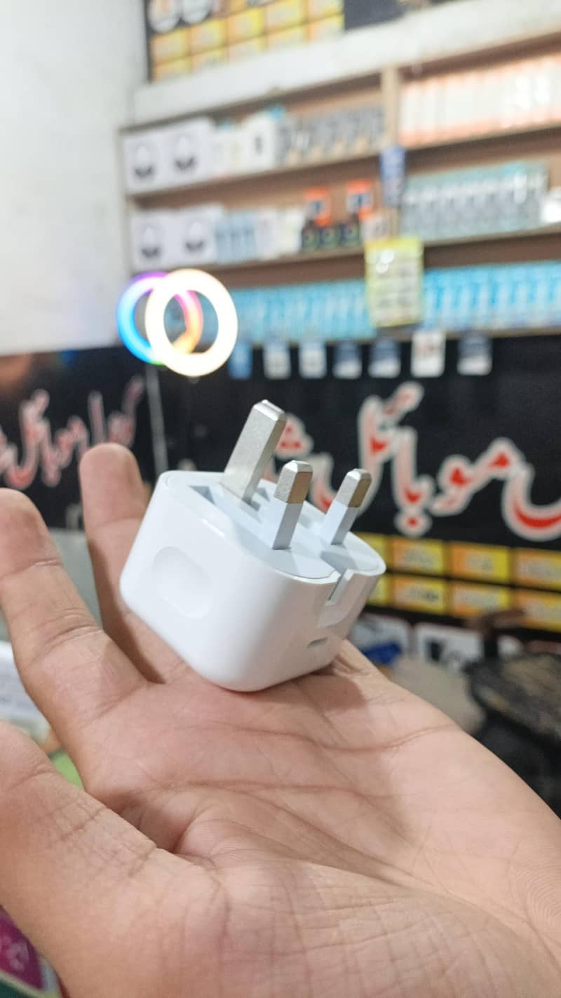 iphone adaptor 3