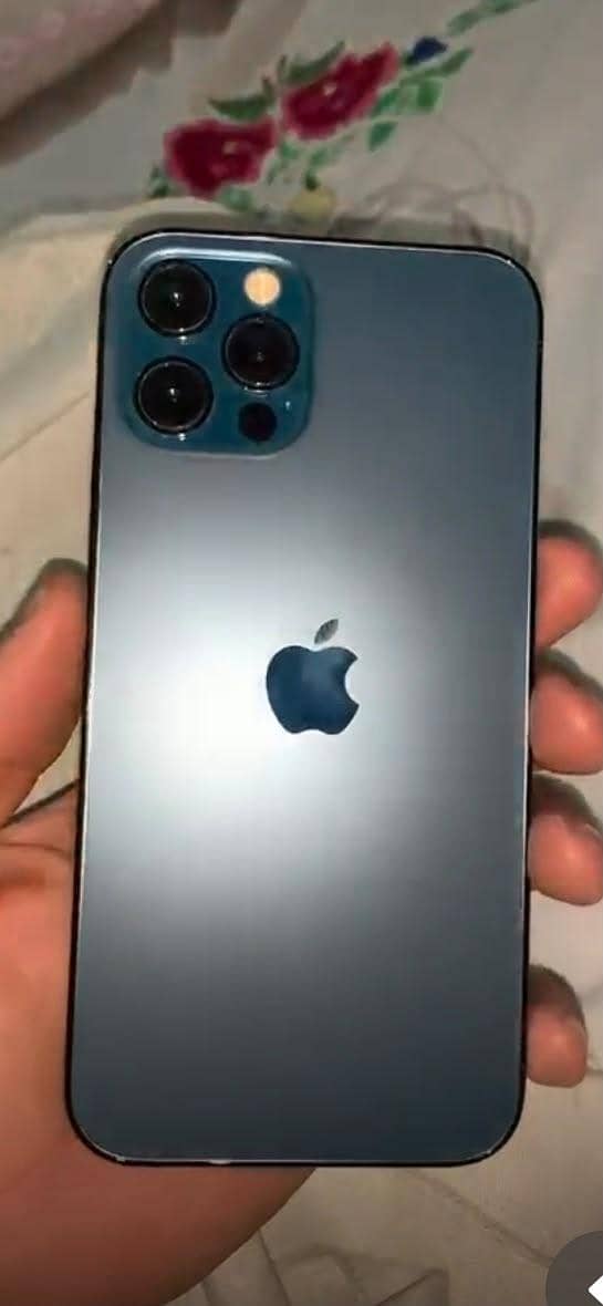 Apple iPhone 12 Pro 4