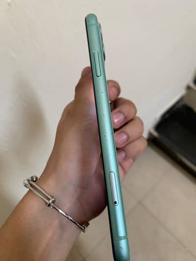 Apple iPhone 11 (64gb)