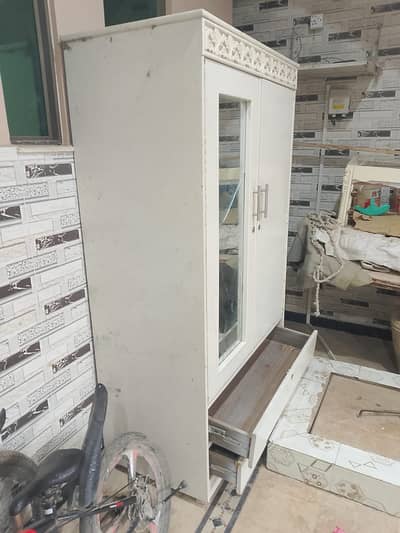Almari for sale