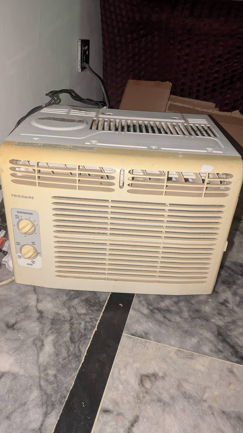 window ac 0