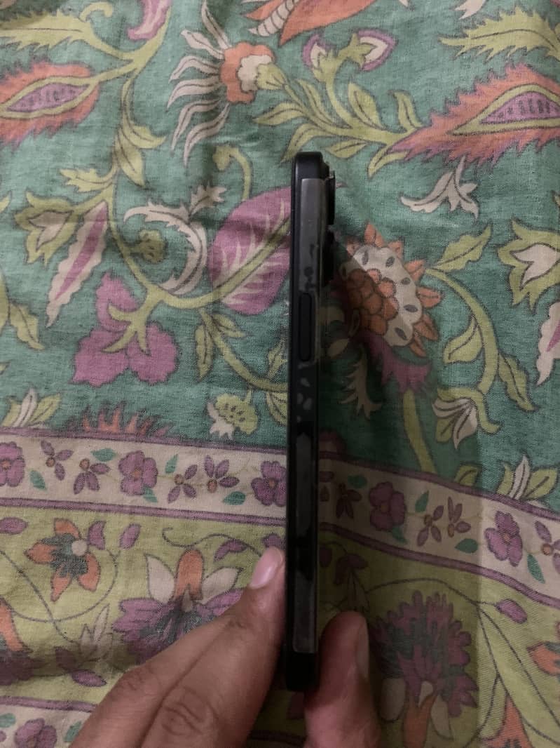 Iphone 15 JV 3