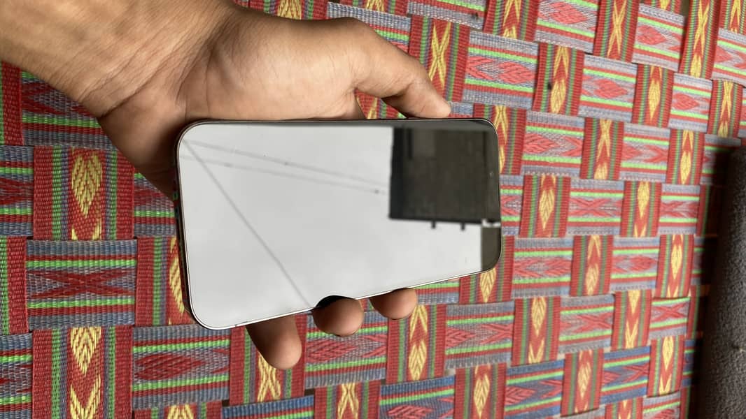 Apple iPhone 13 Pro 2