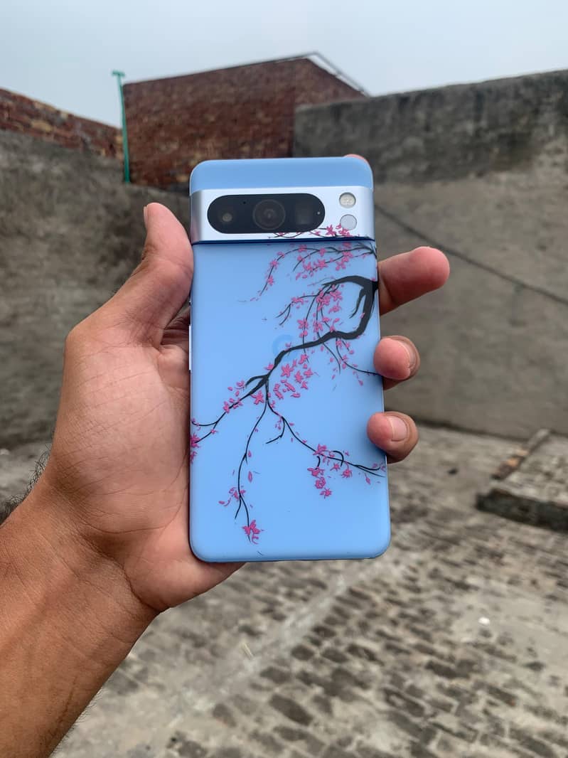 Google Pixel 8 Pro 2