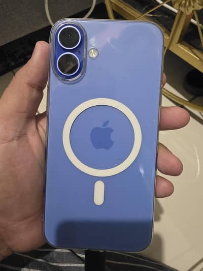 IPhone 16 Plus, 256gb, factry unlocked, no sim time, dotted screen