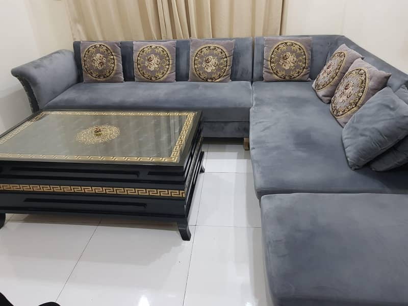 Lshape 7seater sofa with table 0