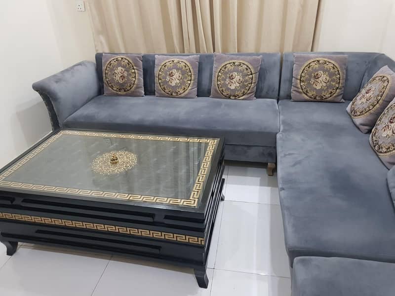 Lshape 7seater sofa with table 2