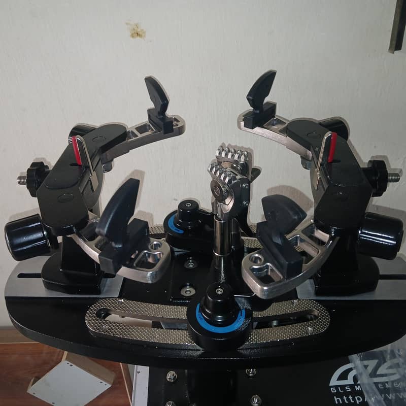 RACKET MACHINE 1