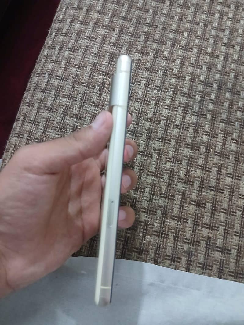 Google Pixel 7 3