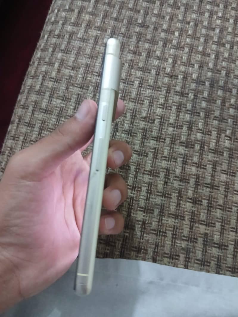 Google Pixel 7 5