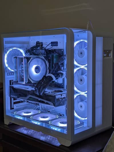 1st Player RT7 With LCD- Full Size ATX casing - 4 Fans Pre Installed.