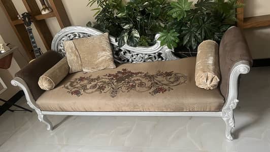 Designer drawing room set