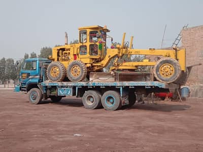 heavy machinery loading unloading