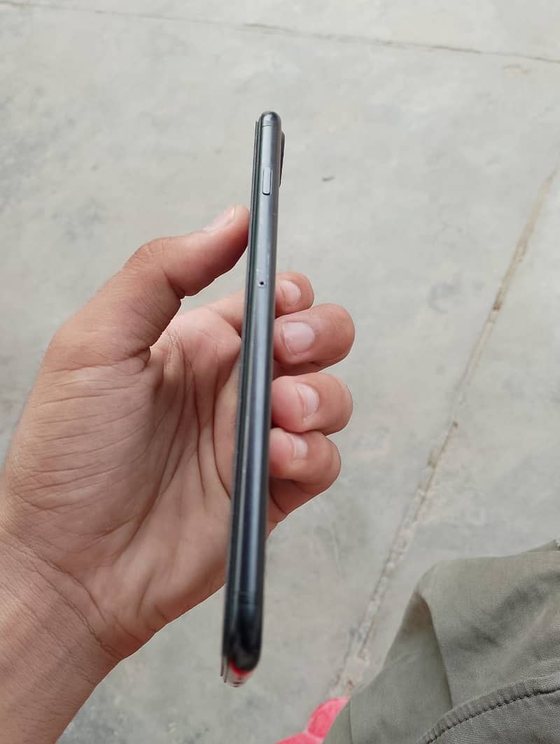 Apple iPhone 7 Plus 1