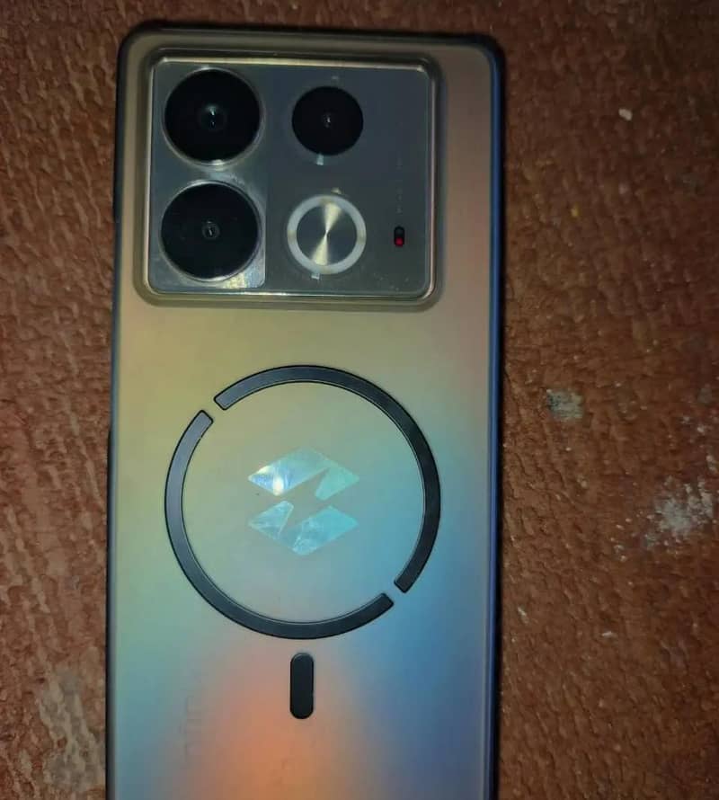 Infinix Note 40 0