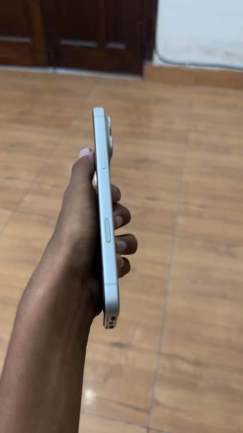 Apple iPhone 17 Pro Max 5