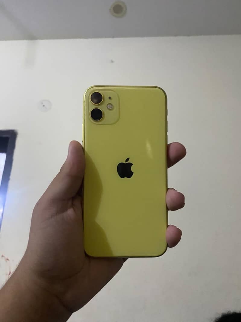 Apple iPhone 11 4