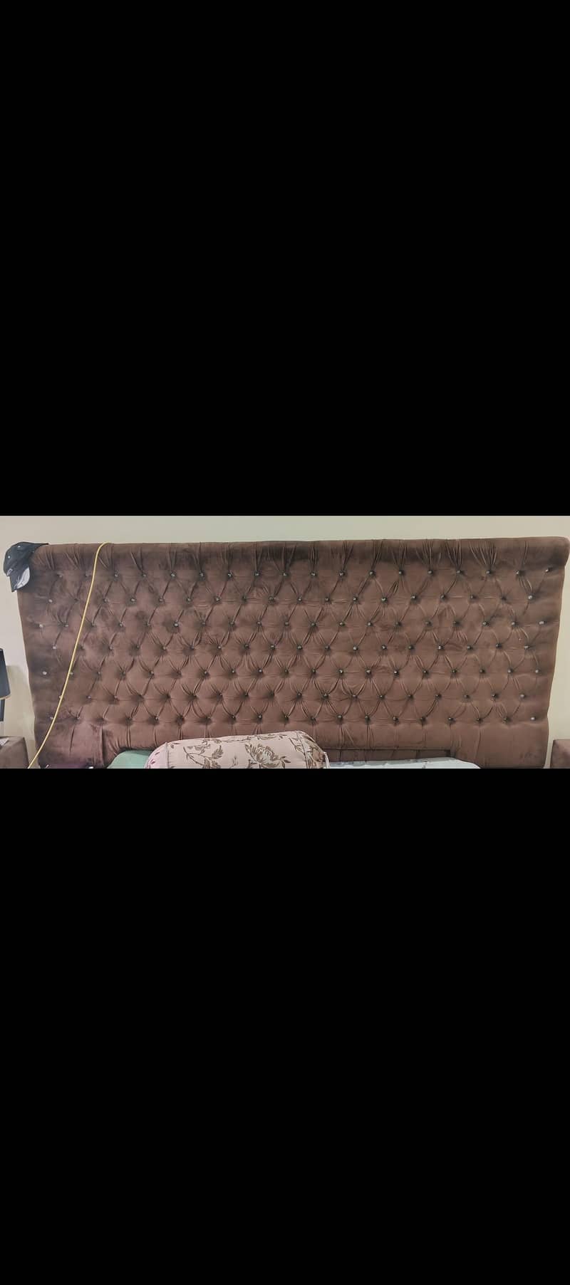 King size bed 1