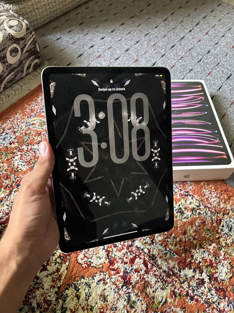 Ipad pro M2 with box 6