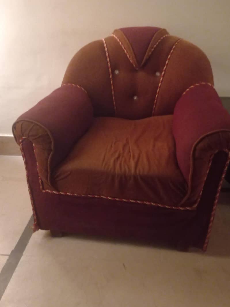 3 seater sofa with 2 single sofas 0