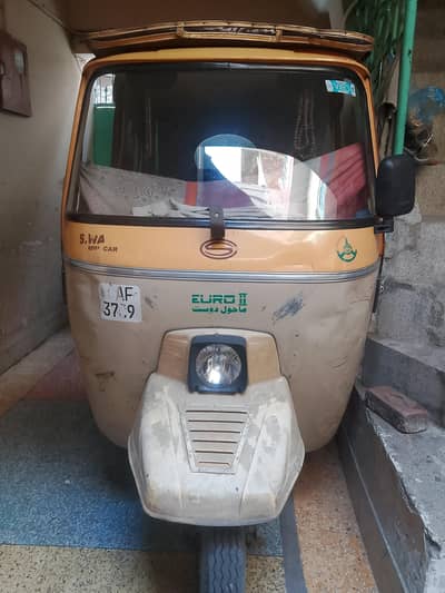 Auto rickshaw urgent sale