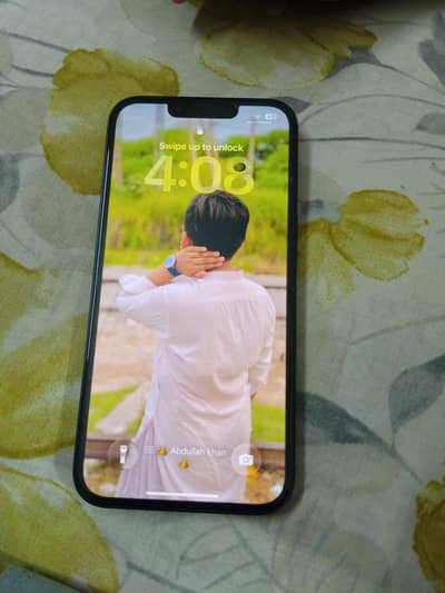 Apple iPhone 13