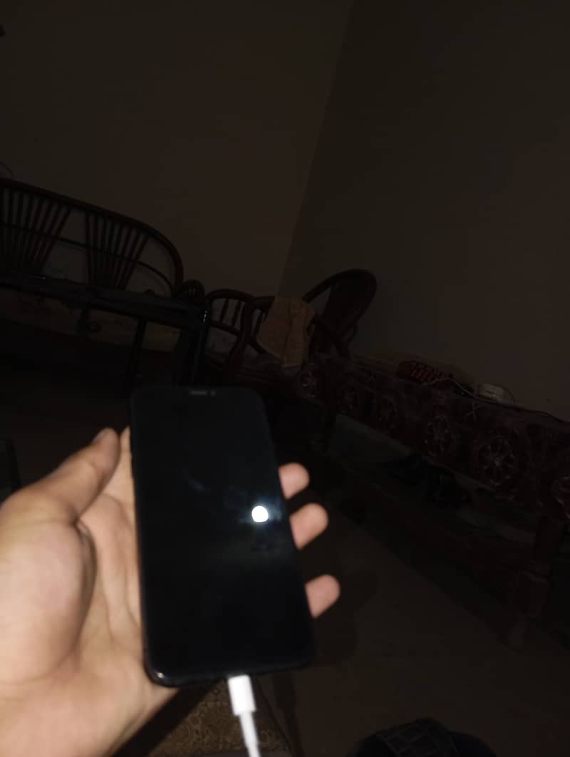 Apple iPhone X 1