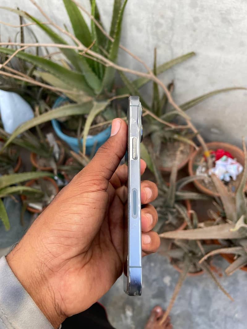 Apple iPhone 13 Pro 6