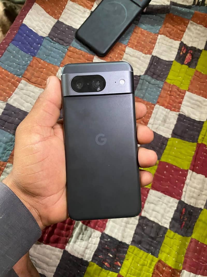 Google Pixel 8 1