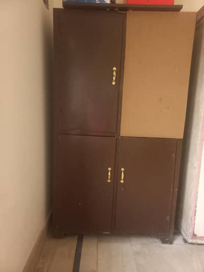 4 doors Almirah