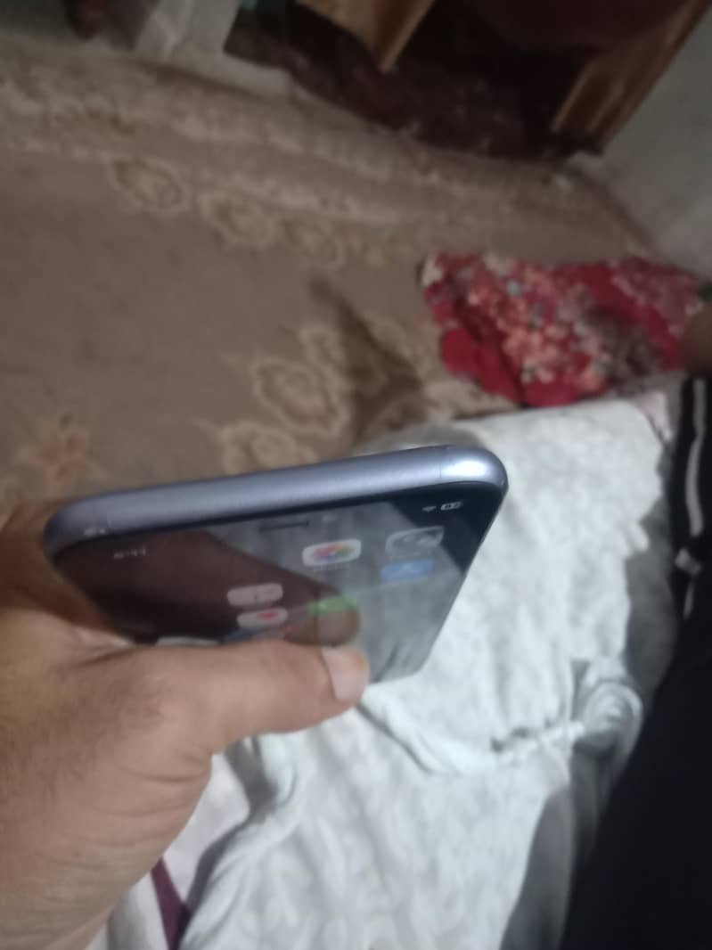 Apple iPhone 11 1