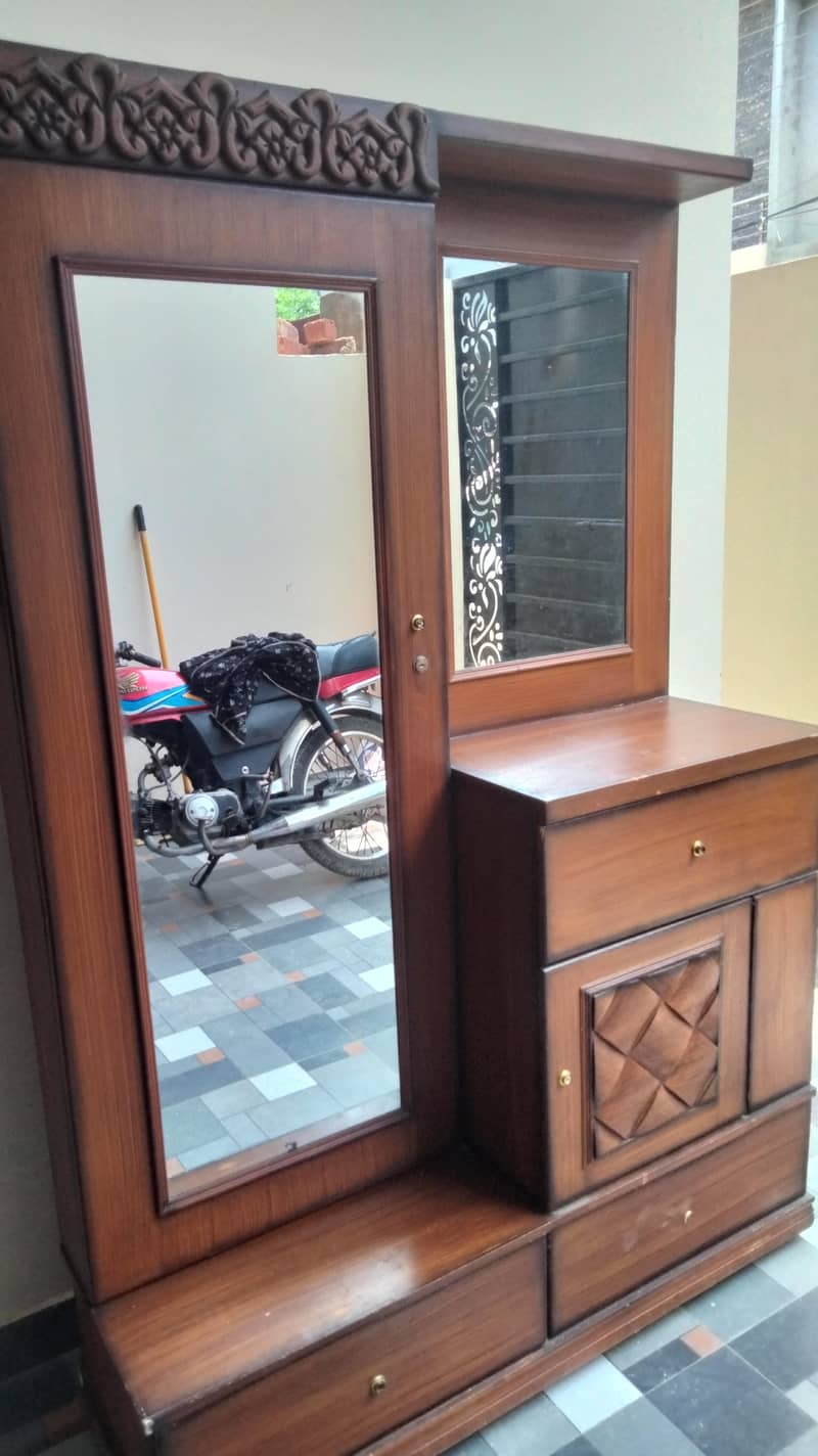Dressing Table 2