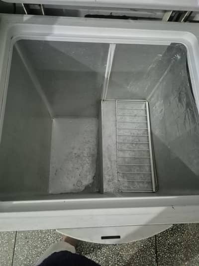 Dawlance 91998 Inverter Deep Freezer – Needs Repair