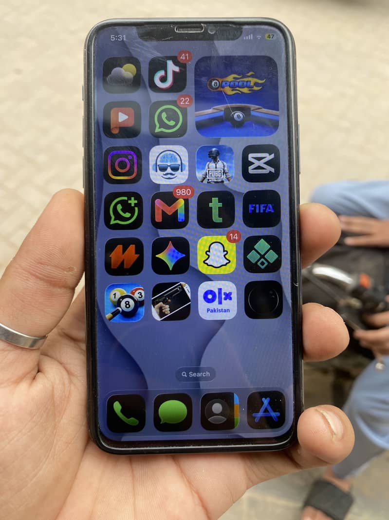 Apple iPhone 11 Pro 3