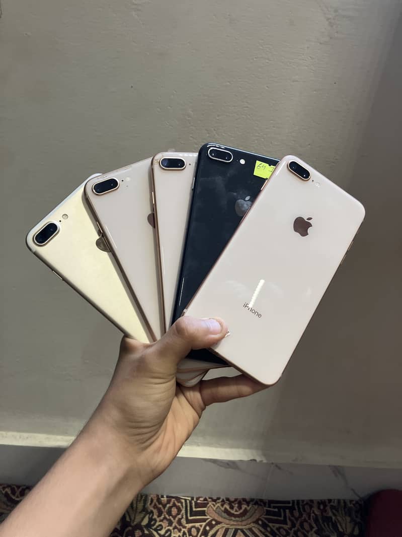 Apple iPhone 8 Plus 3