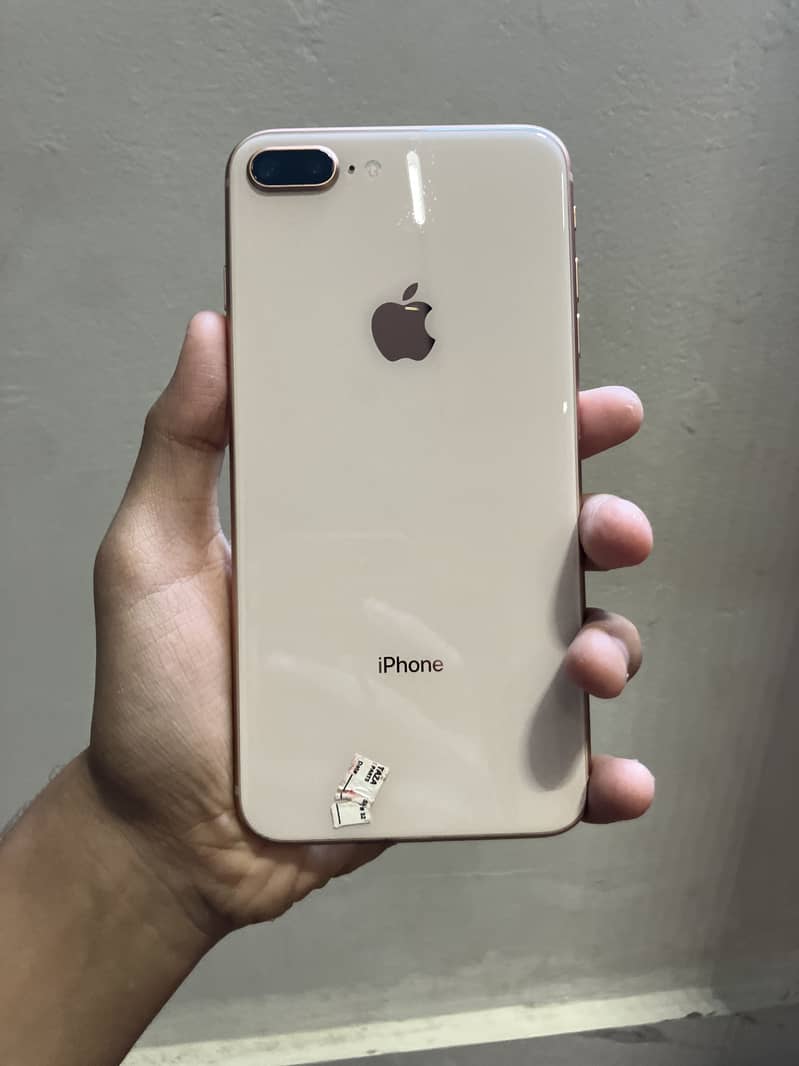 Apple iPhone 8 Plus 4