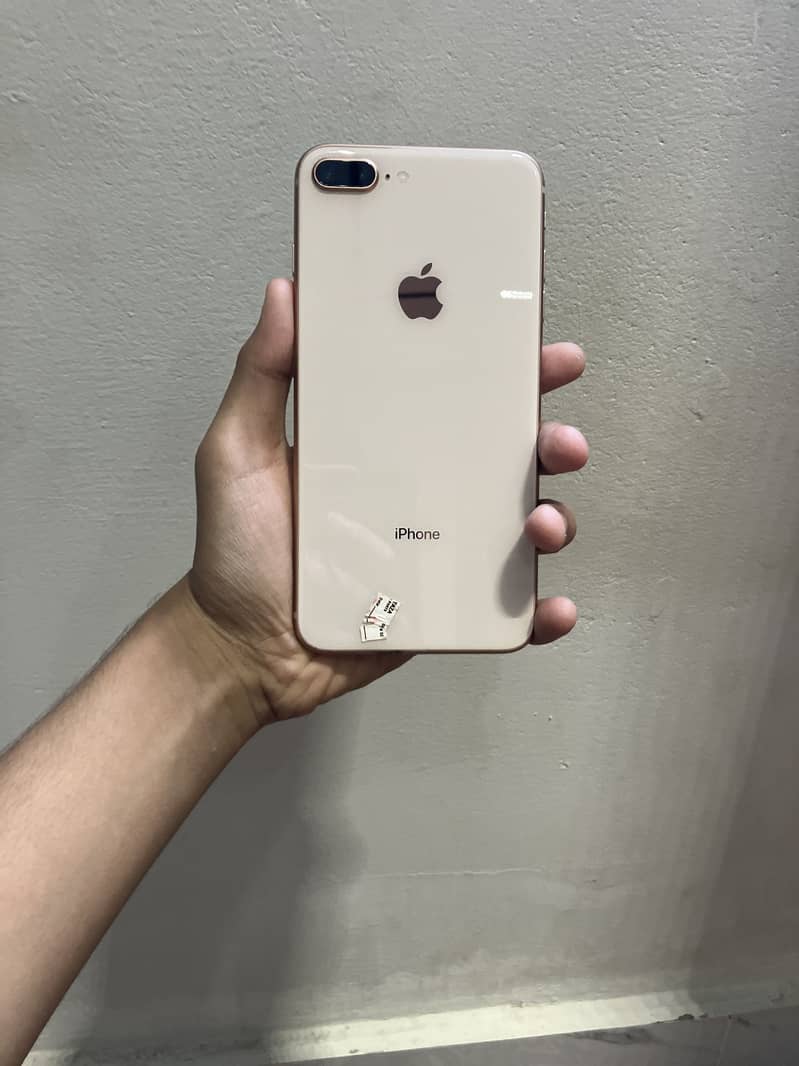 Apple iPhone 8 Plus 5