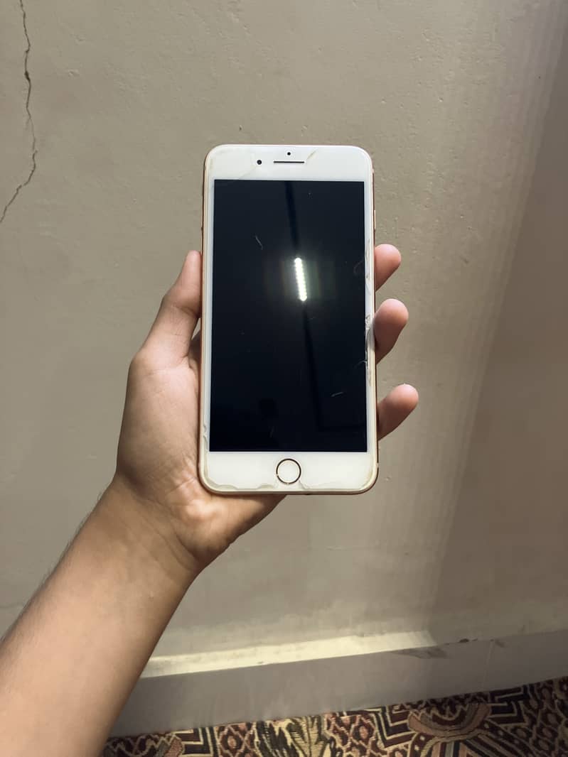 Apple iPhone 8 Plus 7