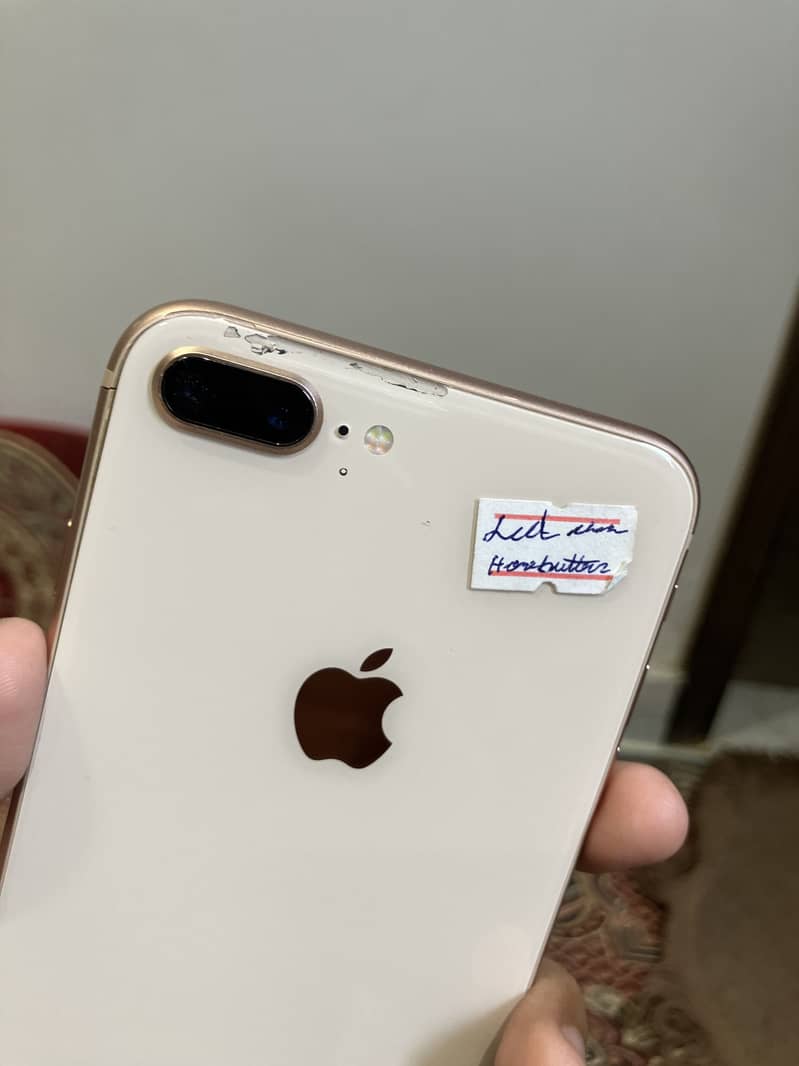 Apple iPhone 8 Plus 9
