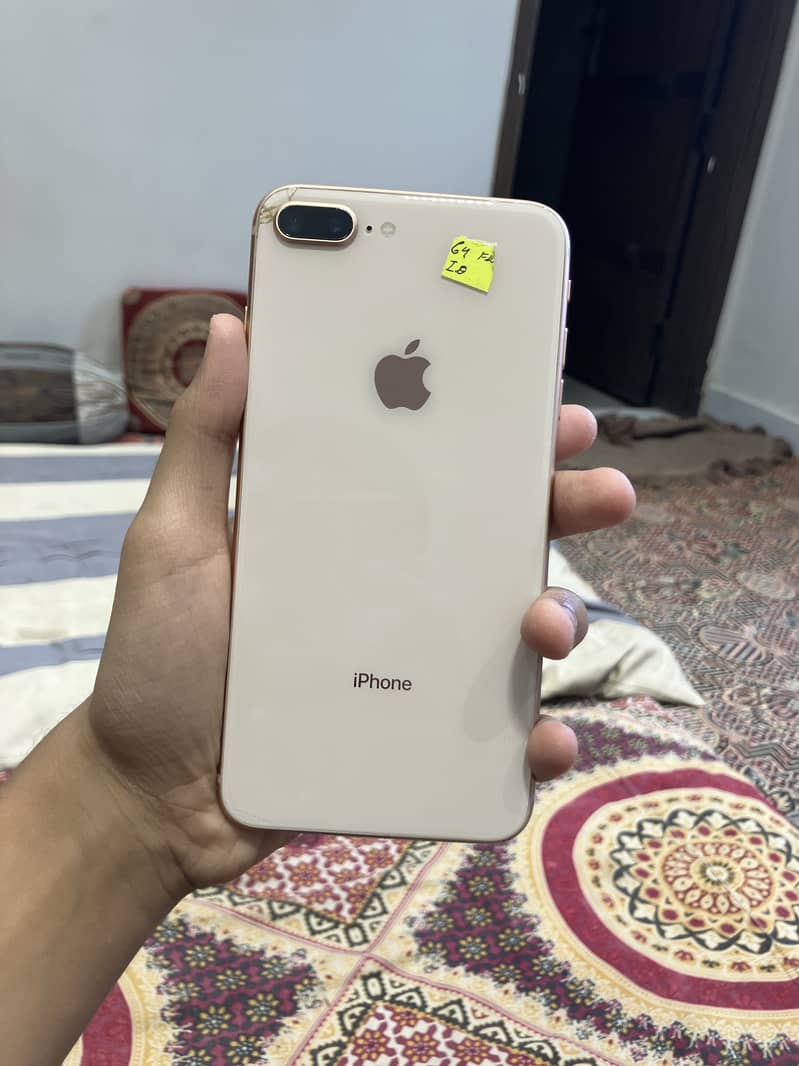 Apple iPhone 8 Plus 13