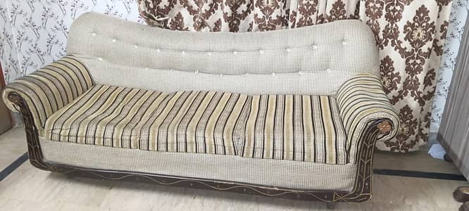 sofa set avaliable in garhi shu lahore