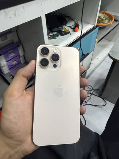 Apple iPhone 16 Pro Max